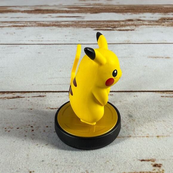 Nintendo Amiibo Pikachu Figure for Switch & Wii U Super Smash Bros - Picture 3 of 5